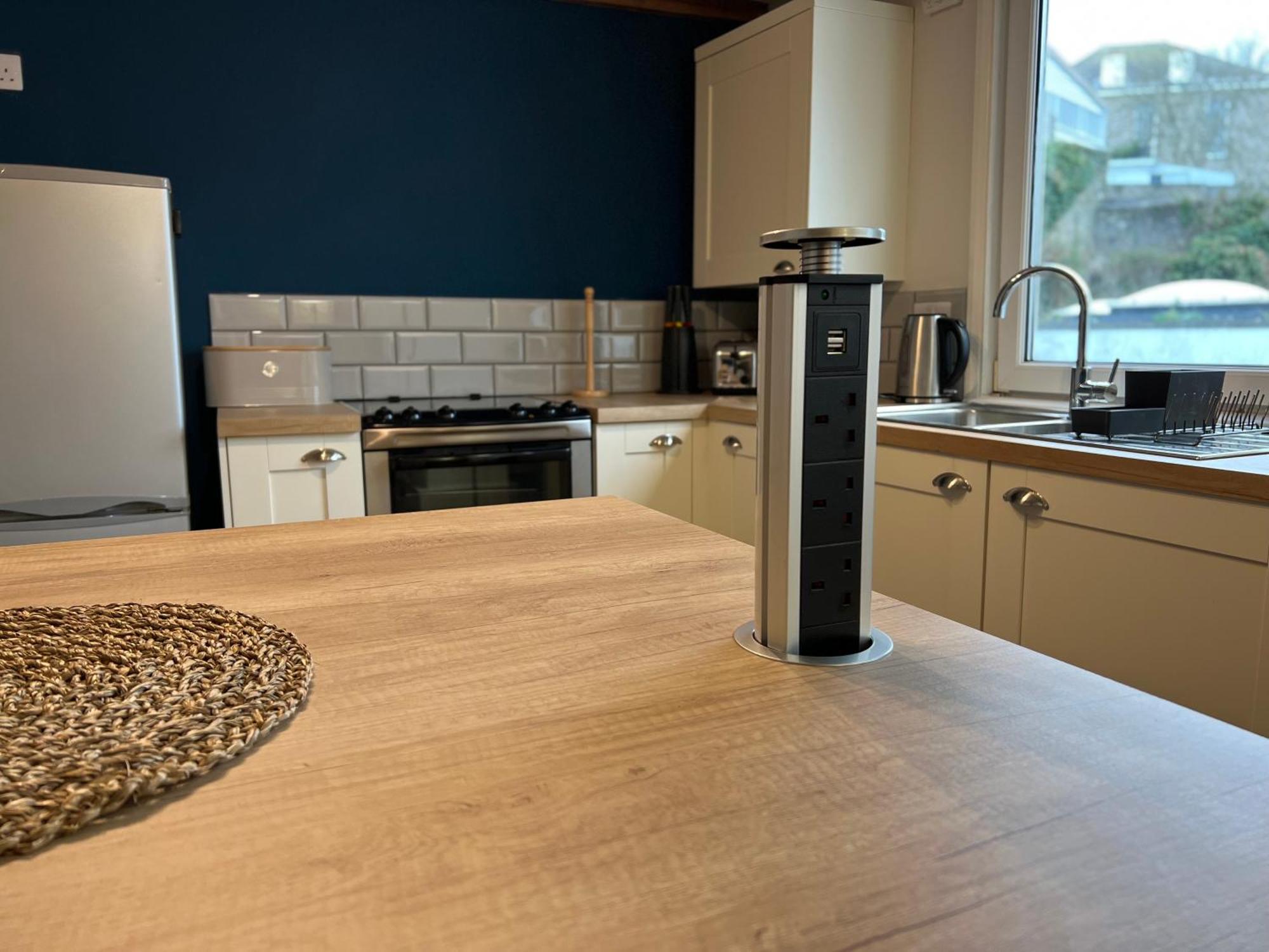 A Spacious 2 Bed Flat In Kingsbridge Town Dış mekan fotoğraf